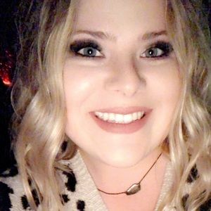 Meet your Posher, Holly